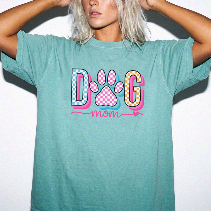 Checkered dog mom retro paw print women&